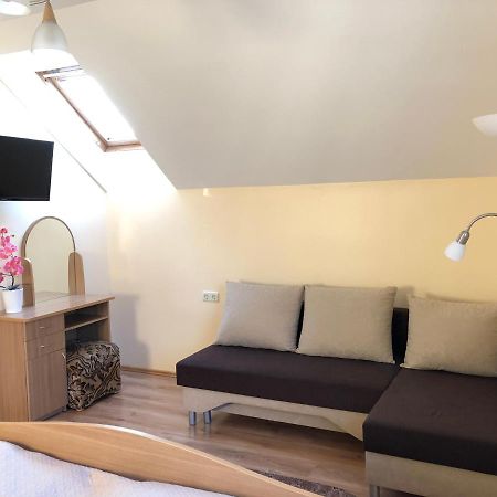 Viktoras Apartments بالانغا المظهر الخارجي الصورة
