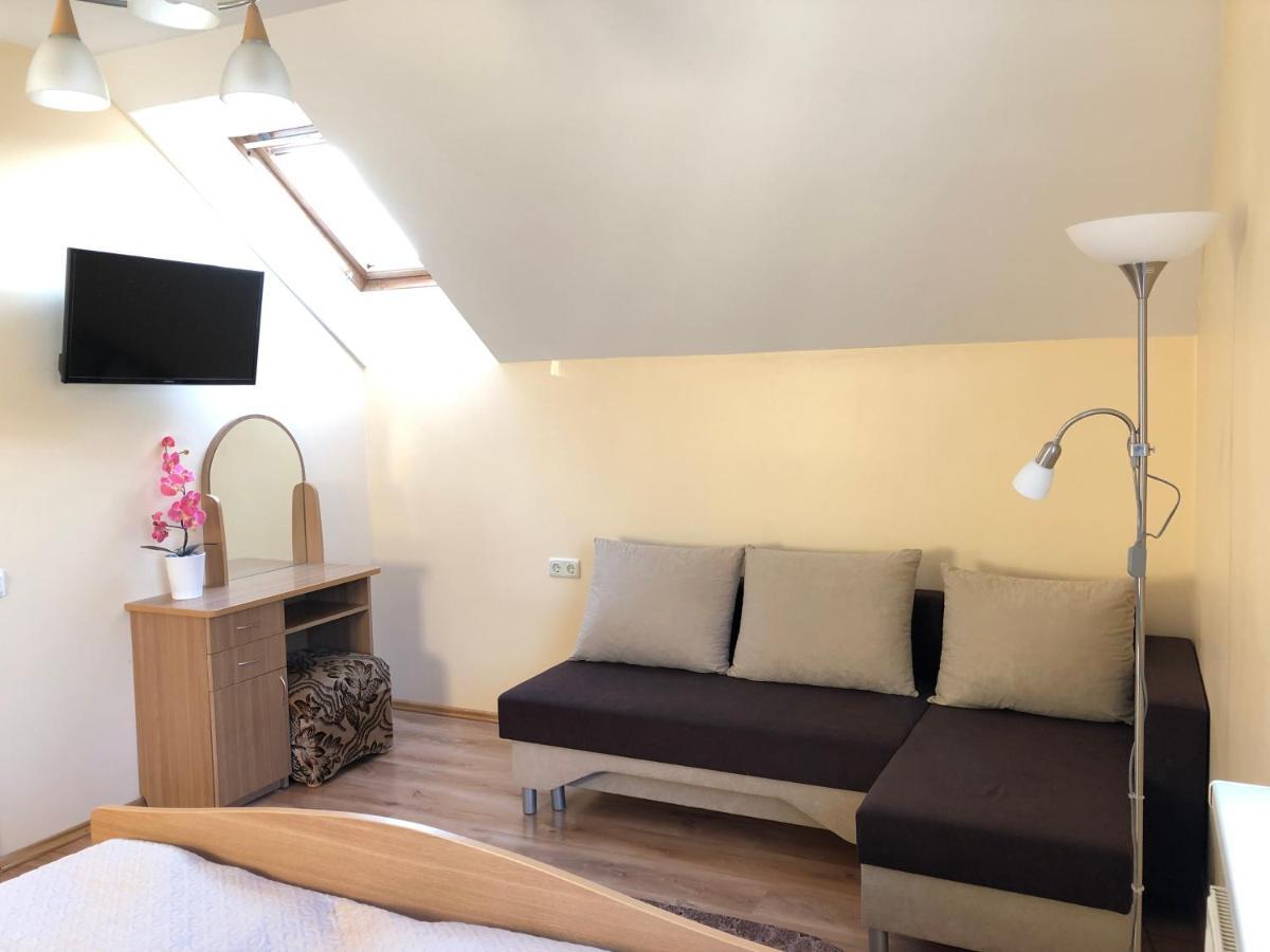 Viktoras Apartments بالانغا المظهر الخارجي الصورة
