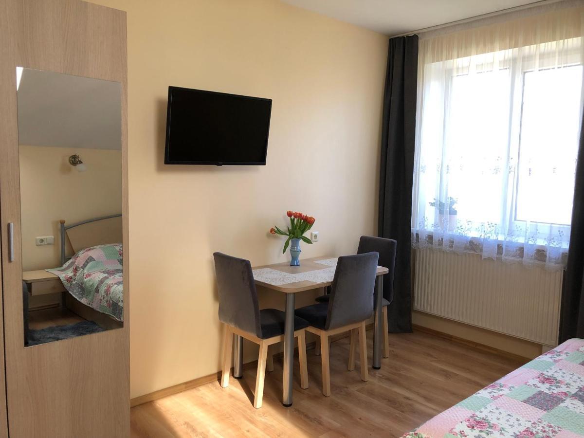Viktoras Apartments بالانغا المظهر الخارجي الصورة