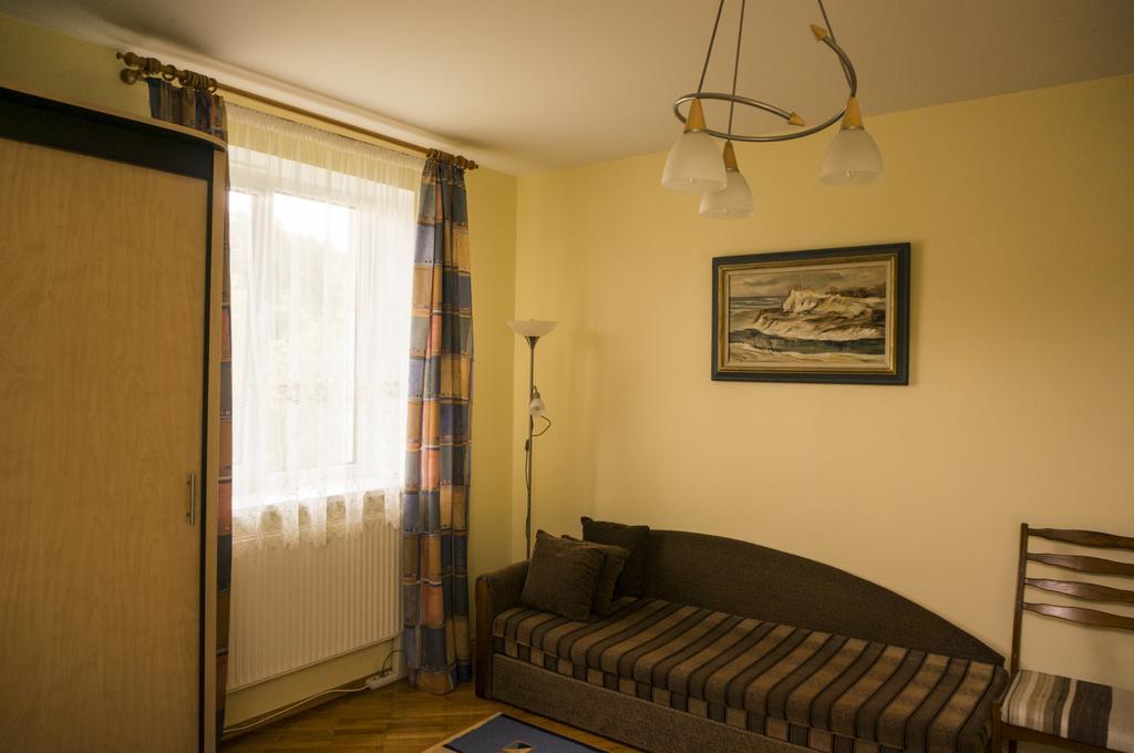 Viktoras Apartments بالانغا المظهر الخارجي الصورة